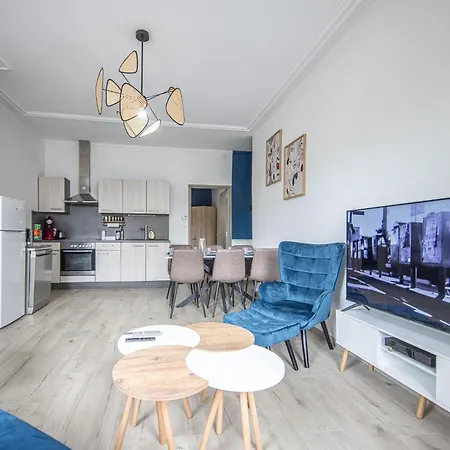 Apartment Blue Chic Expérience - Moderne&confort - Wifi Et Parking - Familles Bienvenues - Elite Premium Services Nancy